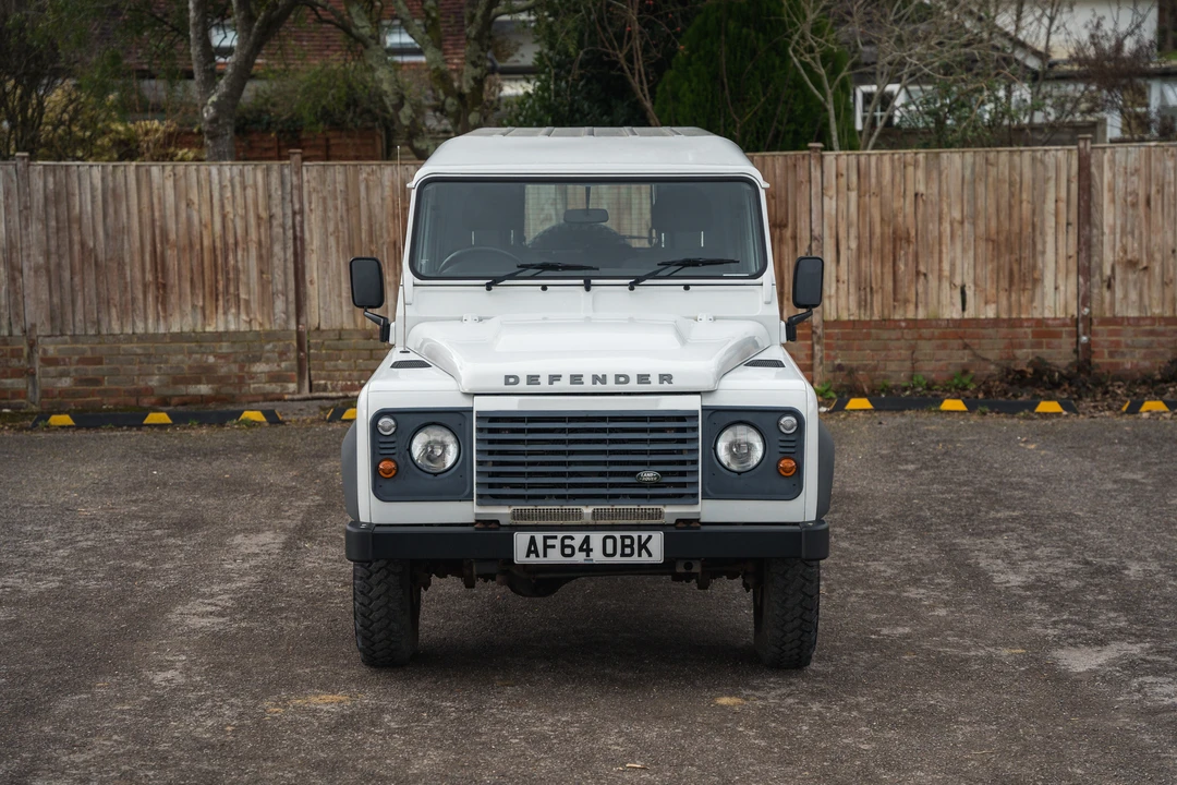2014 Land Rover Defender 110 - Image 13 of 31