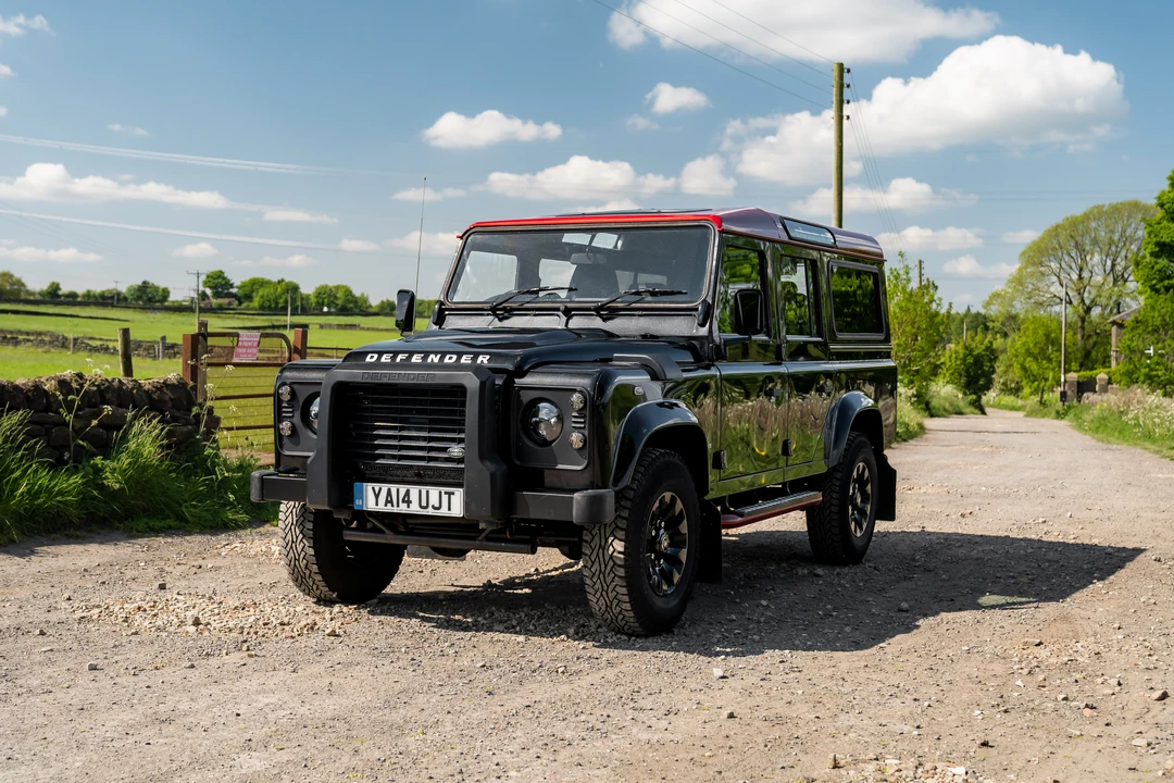 2014 Land Rover Defender 110 - Image 4 of 31