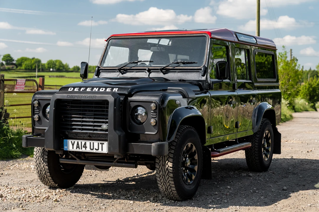 2014 Land Rover Defender 110 - Image 18 of 31