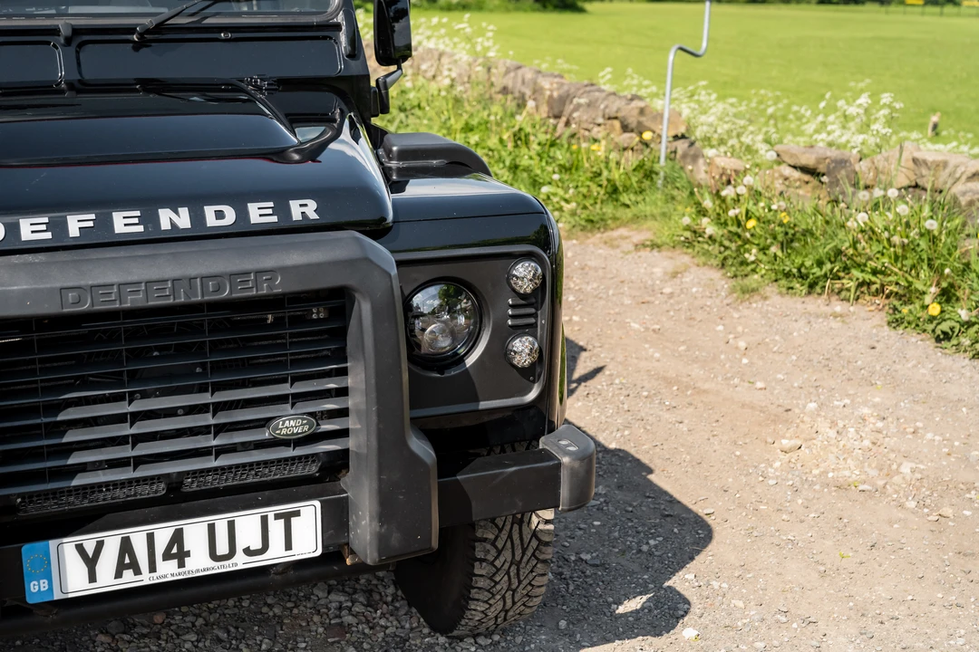 2014 Land Rover Defender 110 - Image 24 of 31