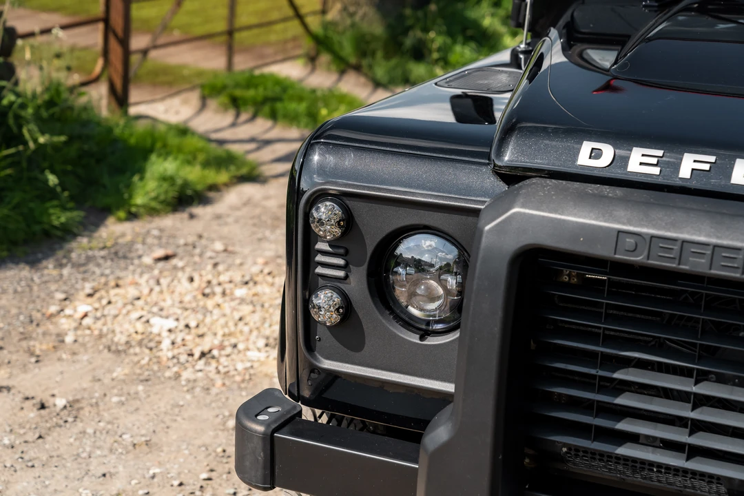 2014 Land Rover Defender 110 - Image 29 of 31