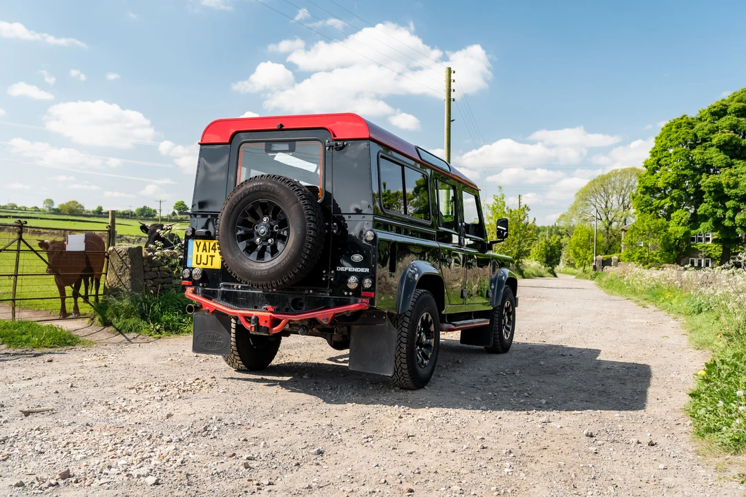 2014 Land Rover Defender 110 - Image 15 of 31