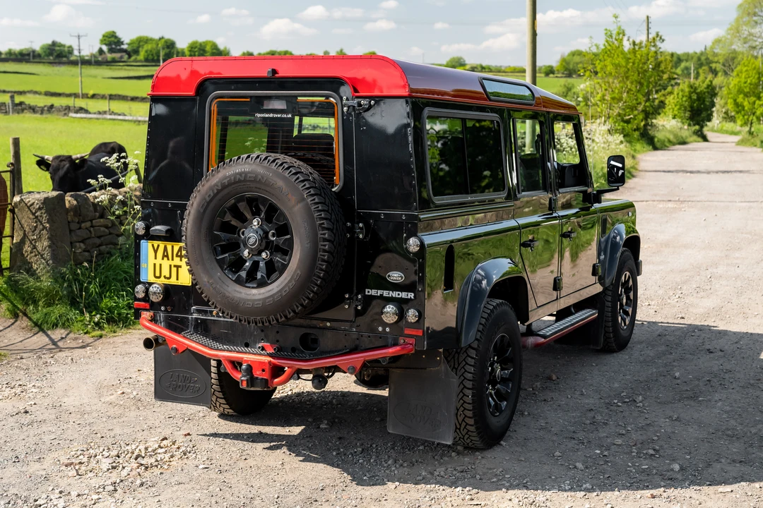 2014 Land Rover Defender 110 - Image 8 of 31
