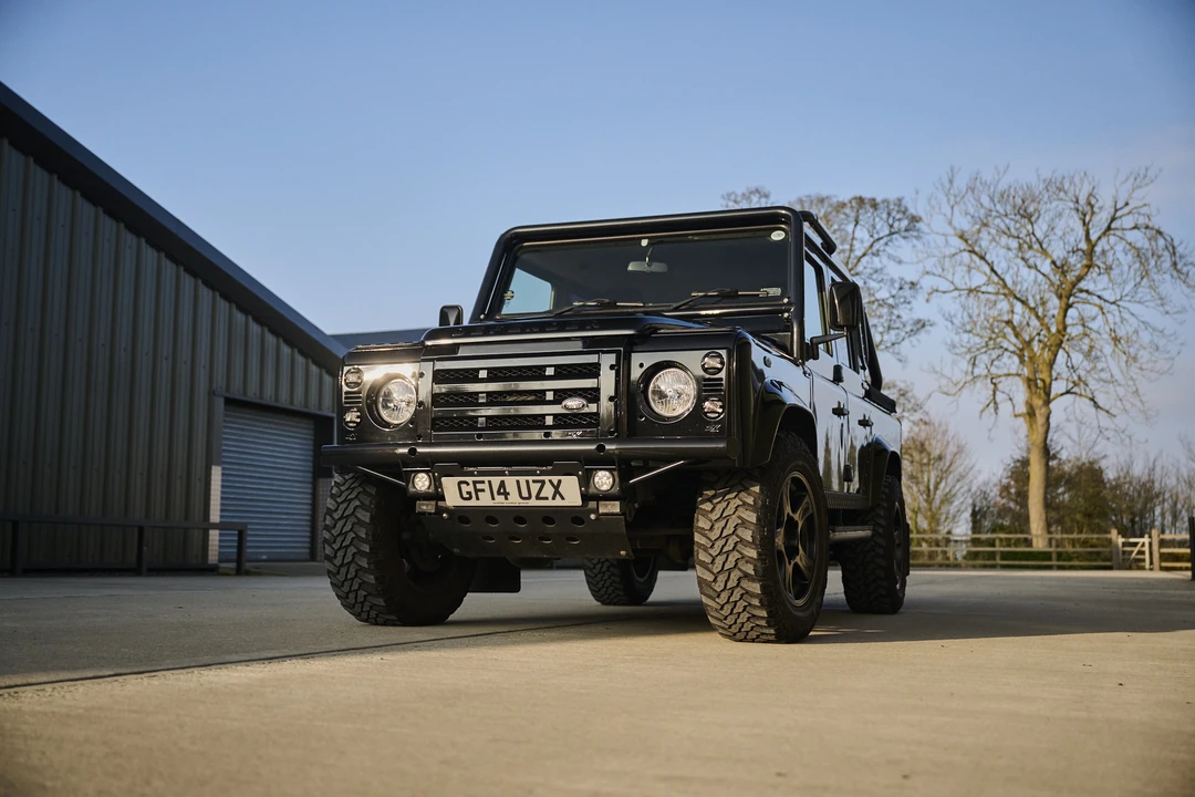2014 Land Rover Defender 110 - Image 12 of 31