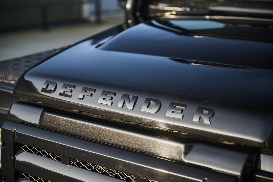 2014 Land Rover Defender 110 - Image 27 of 31