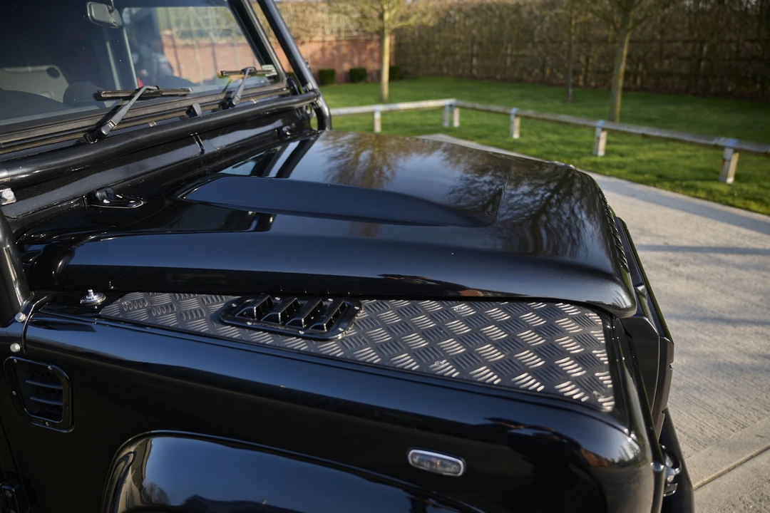 2014 Land Rover Defender 110 - Image 29 of 31