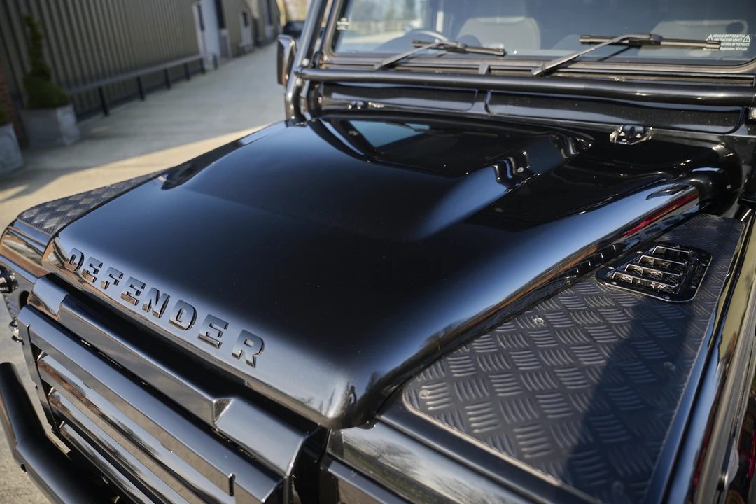 2014 Land Rover Defender 110 - Image 30 of 31