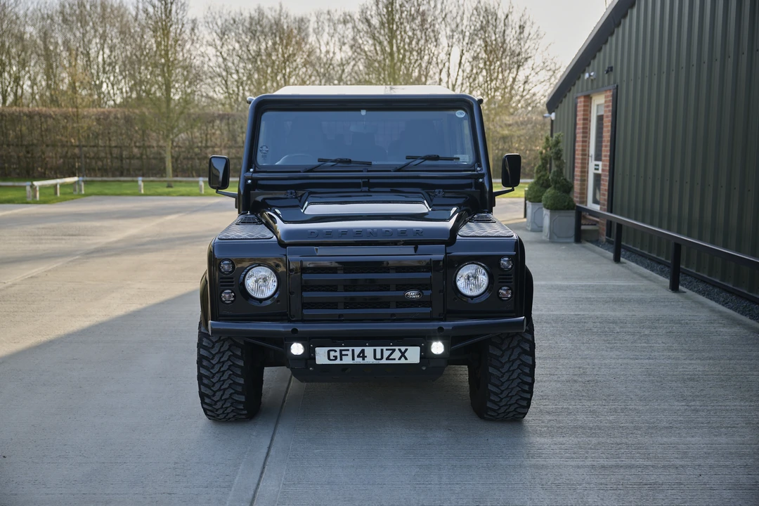 2014 Land Rover Defender 110 - Image 21 of 31