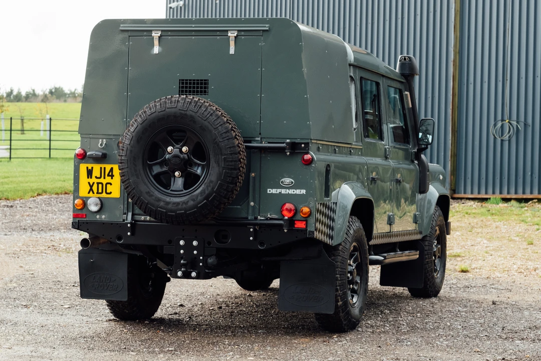 2014 Land Rover Defender 110 - Image 12 of 31