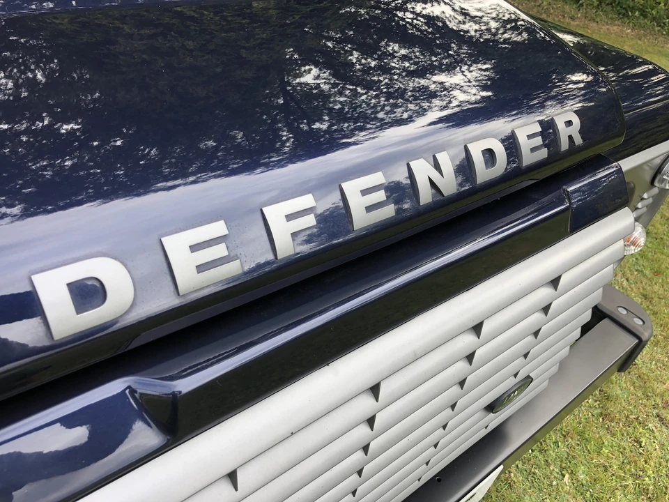 2014 Land Rover Defender 110 - Image 3 of 8
