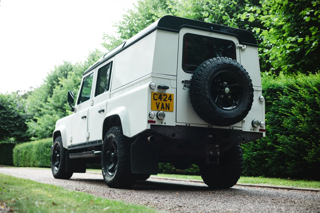 2014 Land Rover Defender 110 - Image 28 of 31
