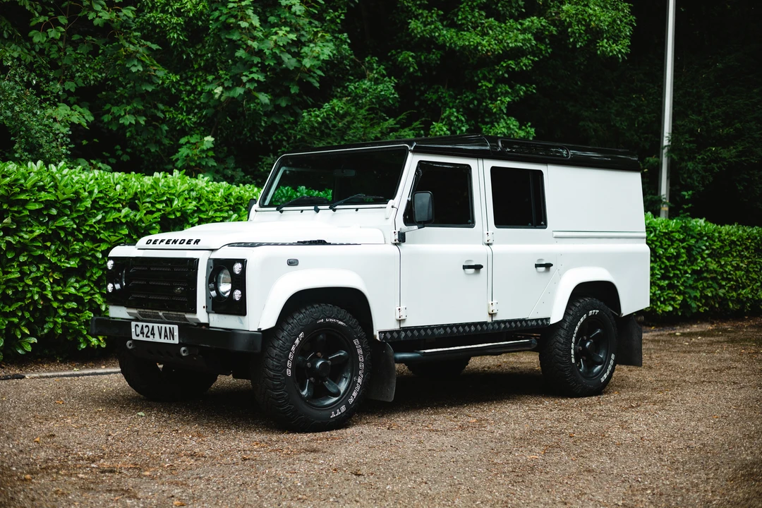 2014 Land Rover Defender 110 - Image 23 of 31