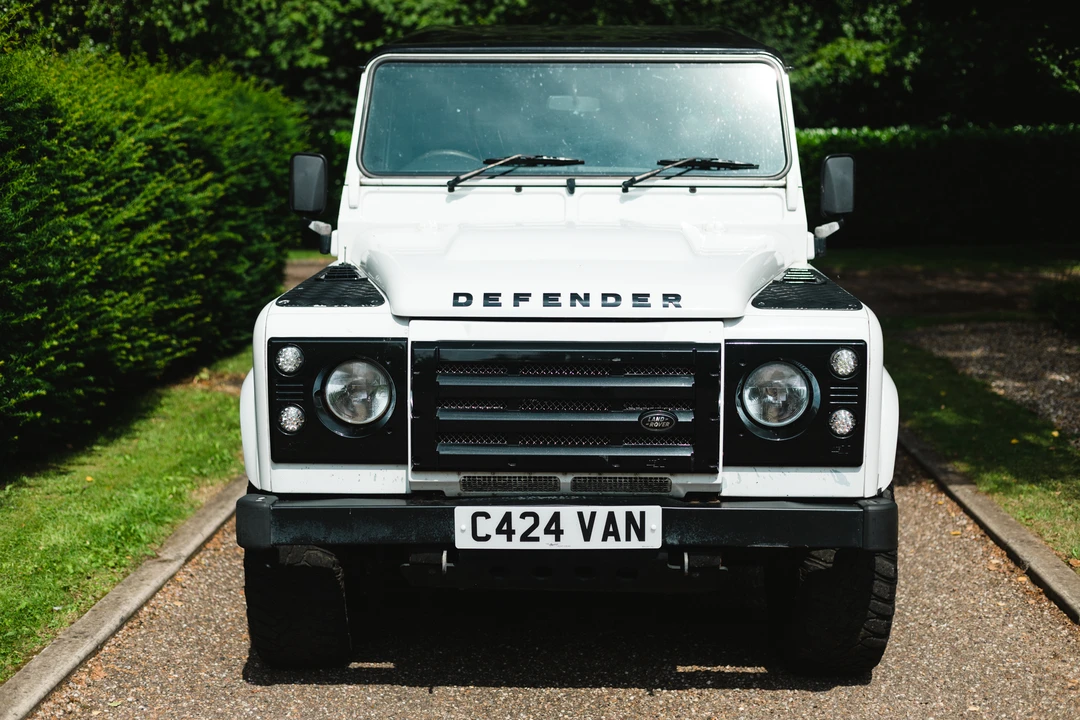 2014 Land Rover Defender 110 - Image 25 of 31