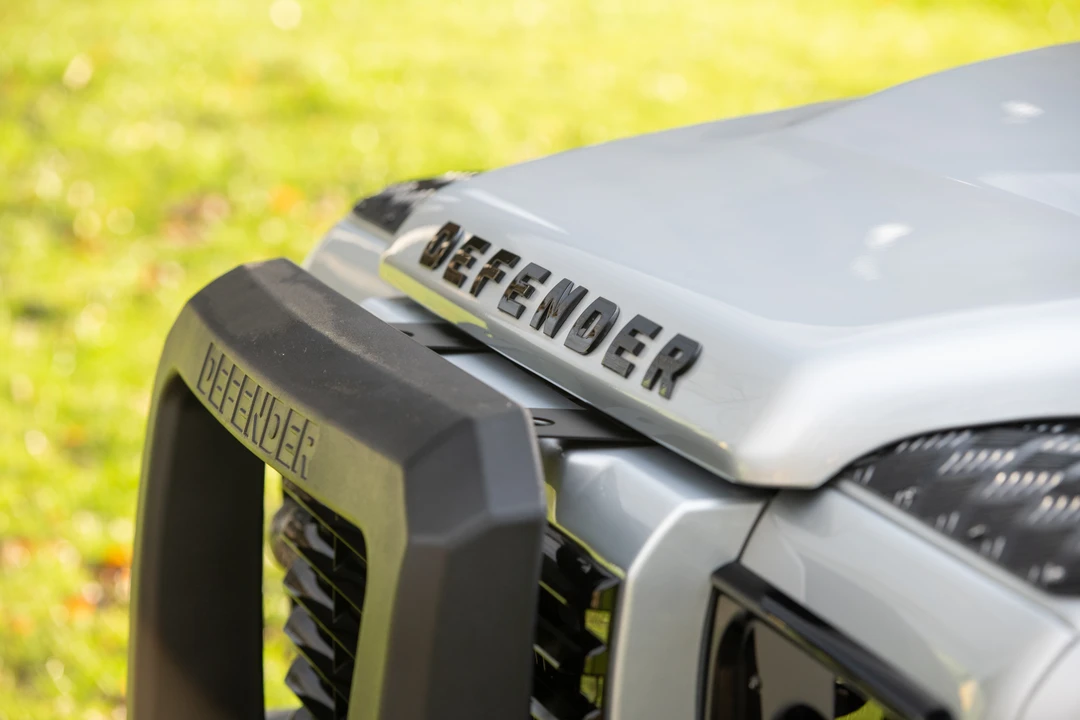 2014 Land Rover Defender 110 - Image 19 of 31
