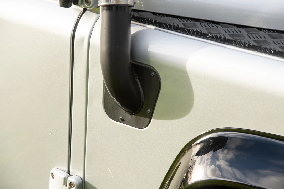 2014 Land Rover Defender 110 - Image 28 of 31