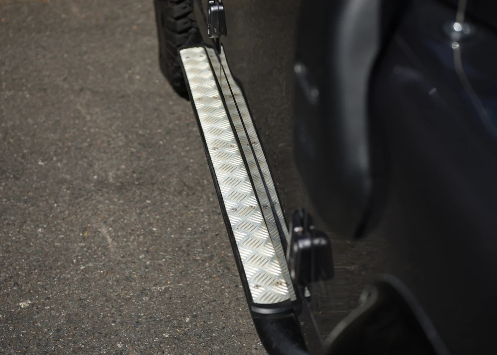 2014 Land Rover Defender 110 - Image 27 of 31