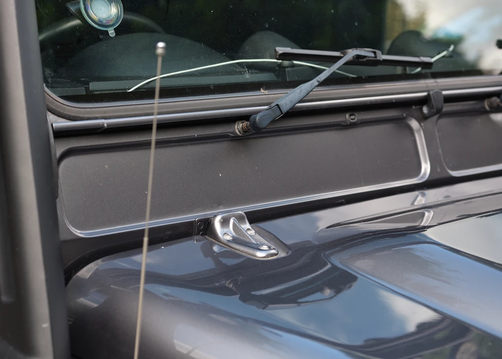 2014 Land Rover Defender 110 - Image 28 of 31