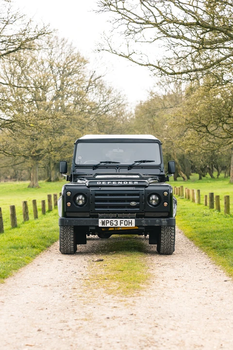 2014 Land Rover Defender 110 - Image 9 of 31