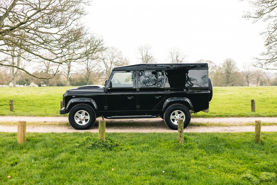 2014 Land Rover Defender 110 - Image 29 of 31