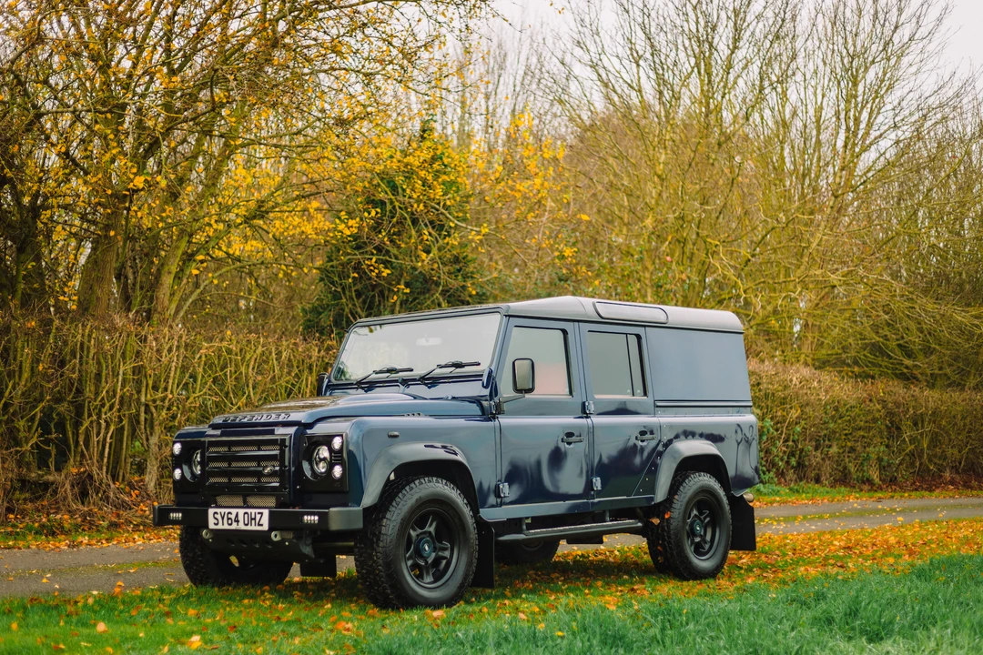 2014 Land Rover Defender 110 - Image 14 of 31