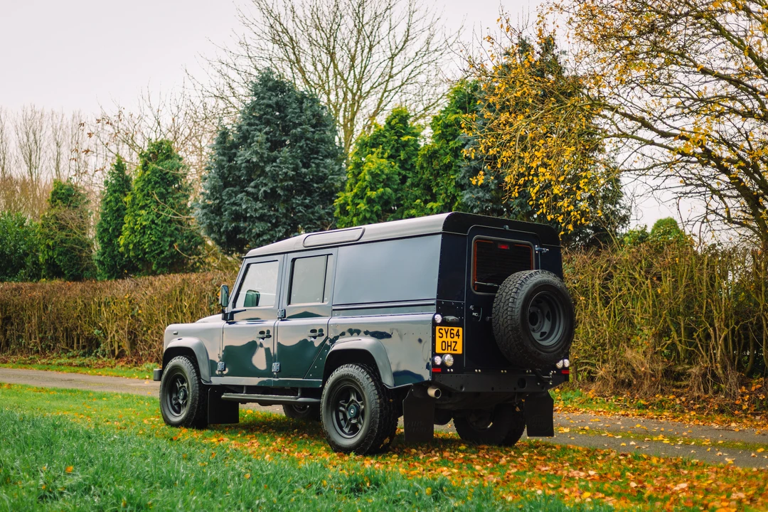 2014 Land Rover Defender 110 - Image 15 of 31