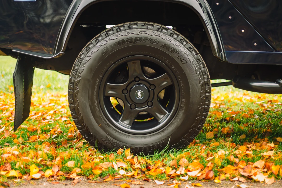 2014 Land Rover Defender 110 - Image 19 of 31