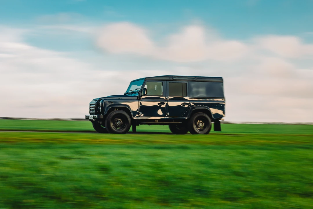 2014 Land Rover Defender 110 - Image 12 of 31