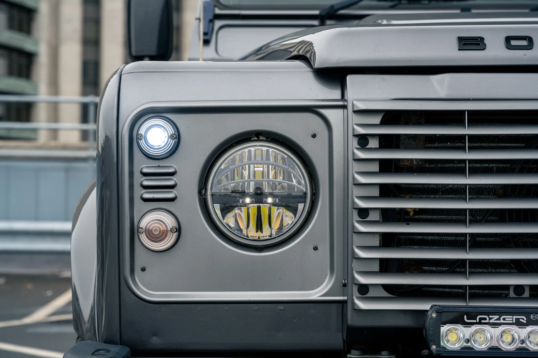 2014 Land Rover Defender 90 - Image 19 of 31