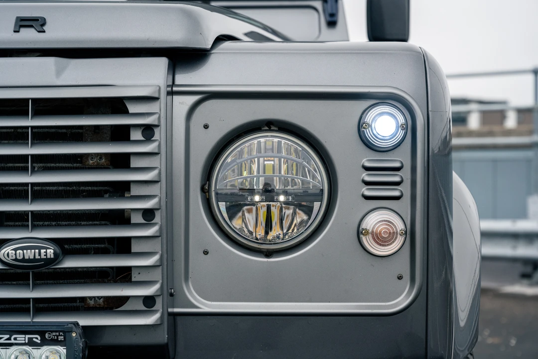 2014 Land Rover Defender 90 - Image 20 of 31