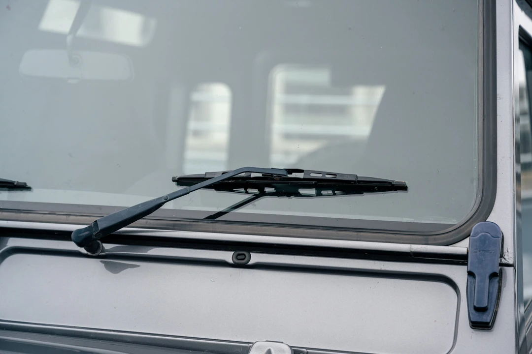 2014 Land Rover Defender 90 - Image 30 of 31