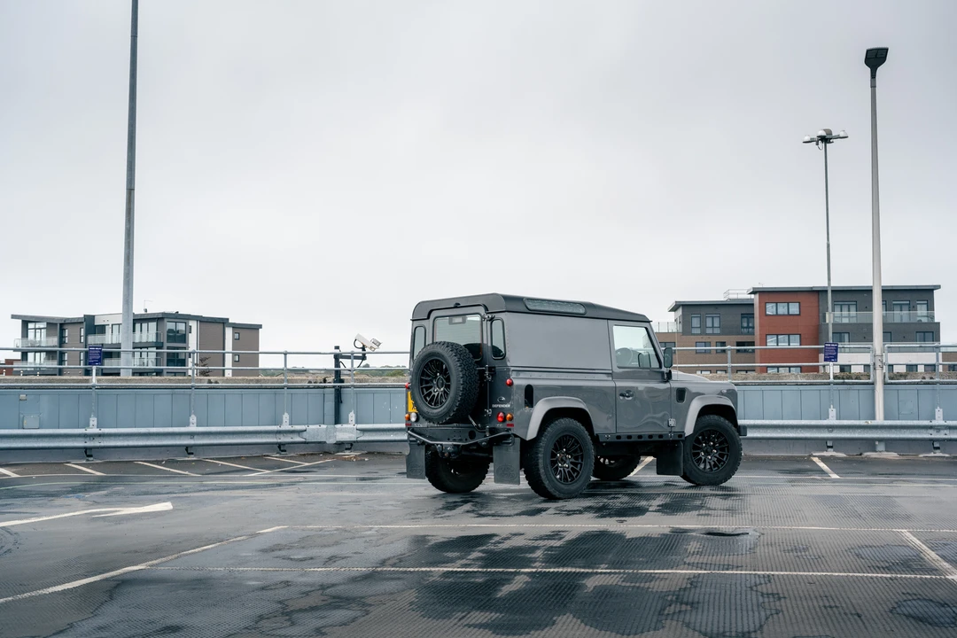 2014 Land Rover Defender 90 - Image 12 of 31