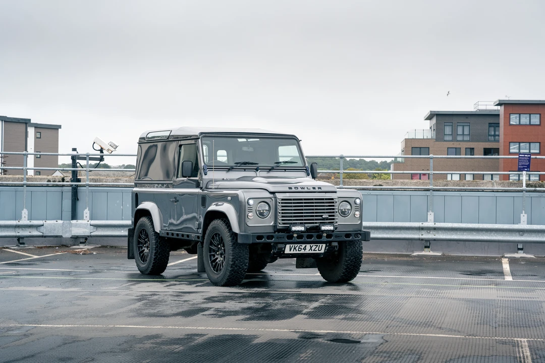2014 Land Rover Defender 90 - Image 10 of 31