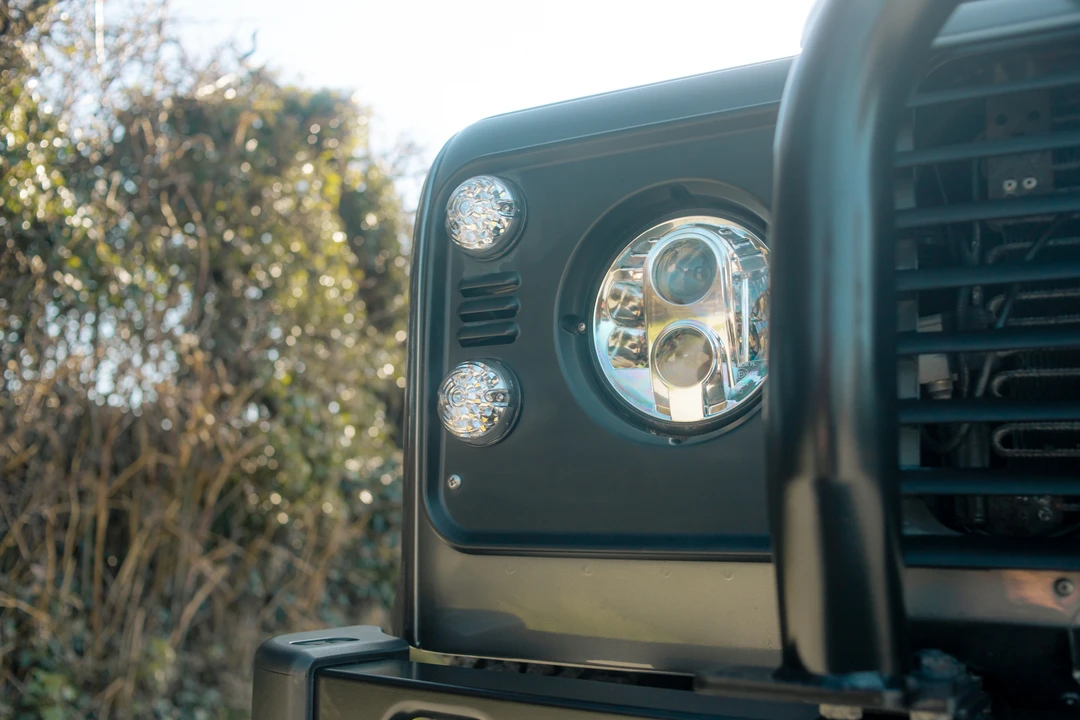 2014 Land Rover Defender 90 - Image 20 of 31