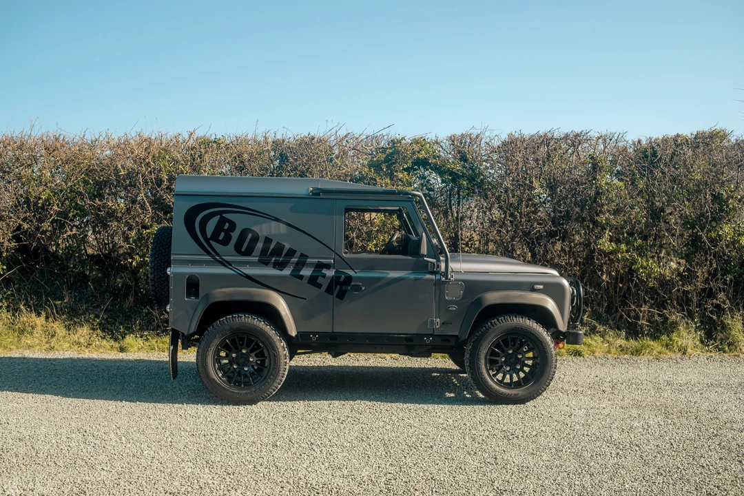 2014 Land Rover Defender 90 - Image 9 of 31
