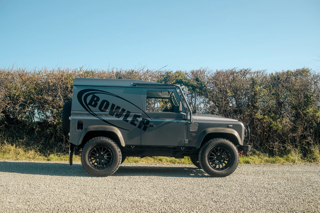 2014 Land Rover Defender 90 - Image 16 of 31