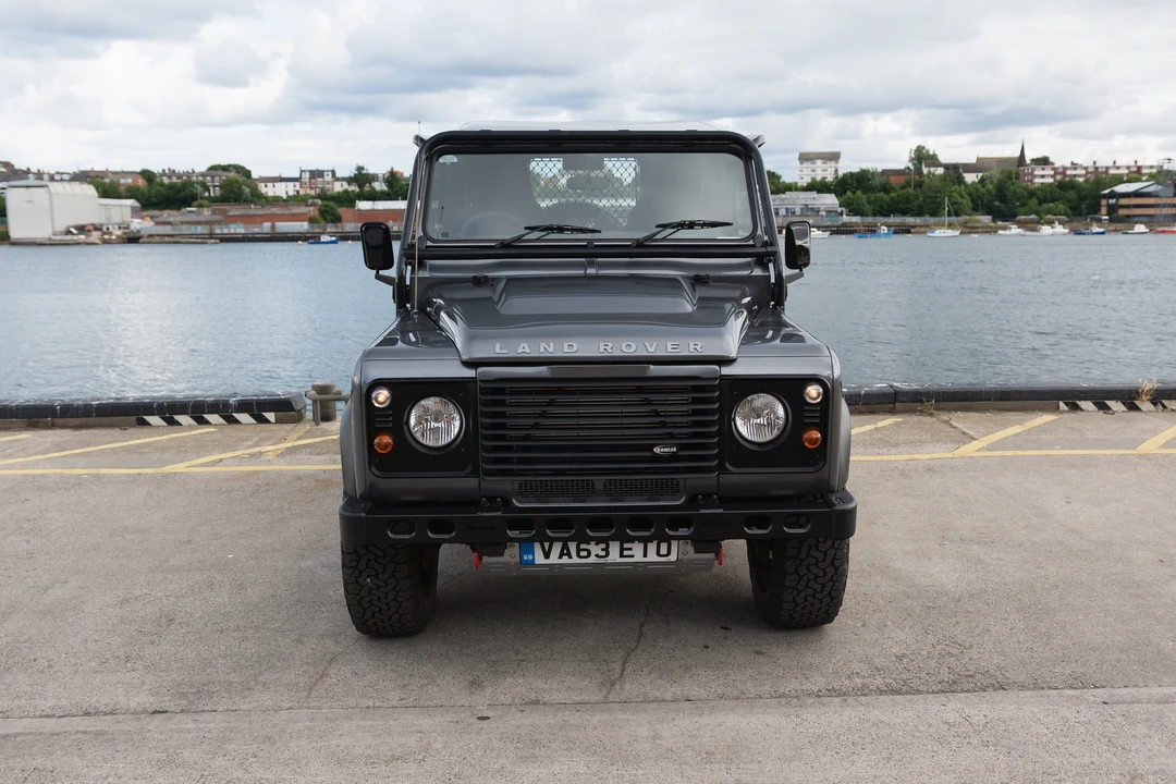 2014 Land Rover Defender 90 - Image 11 of 31