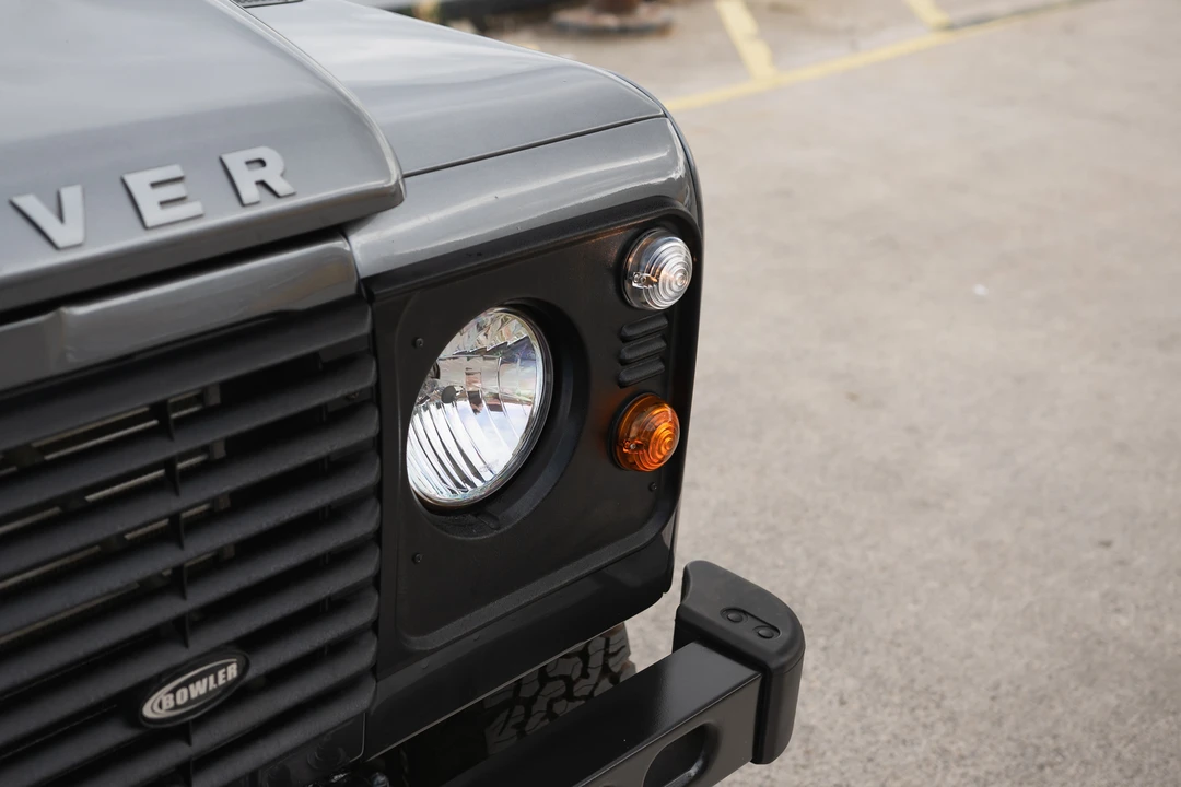 2014 Land Rover Defender 90 - Image 23 of 31