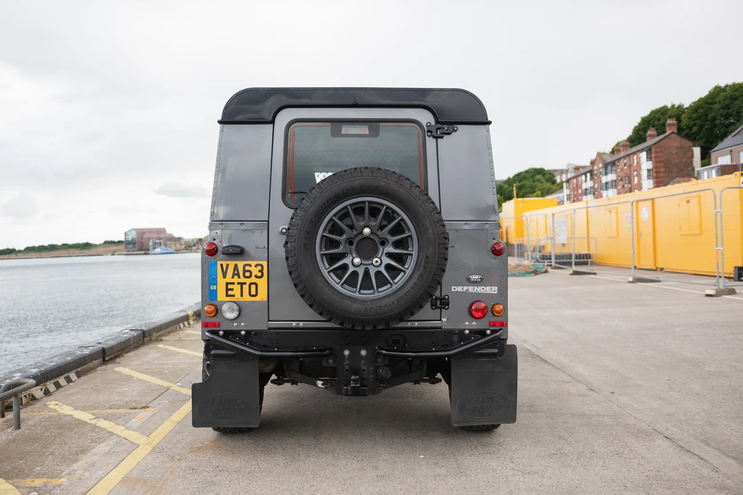 2014 Land Rover Defender 90 - Image 7 of 31