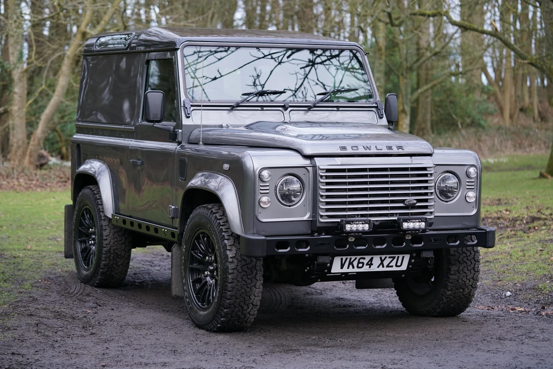 2014 Land Rover Defender 90 - Image 2 of 31