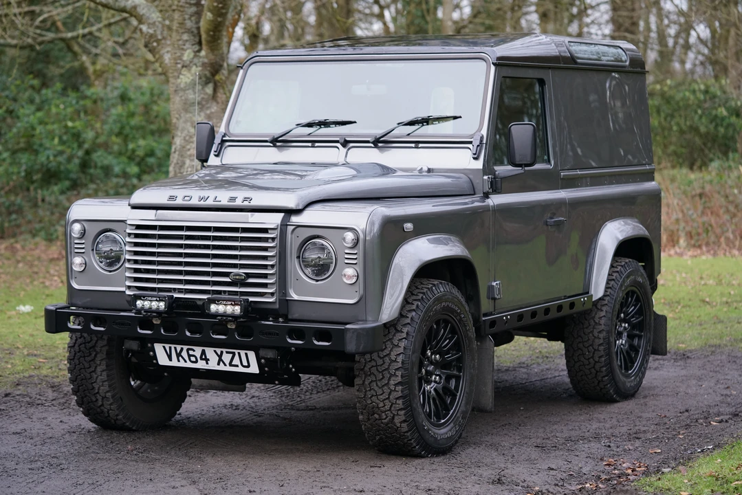 2014 Land Rover Defender 90 - Image 6 of 31