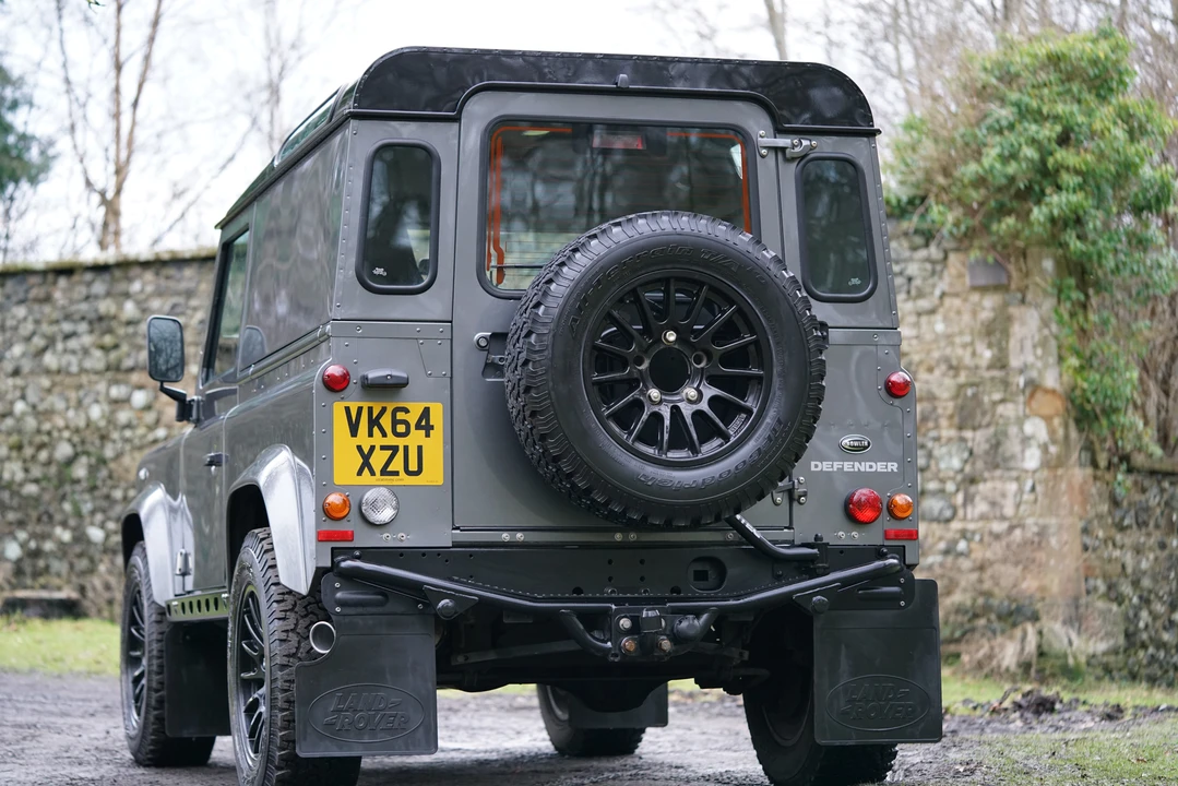 2014 Land Rover Defender 90 - Image 18 of 31