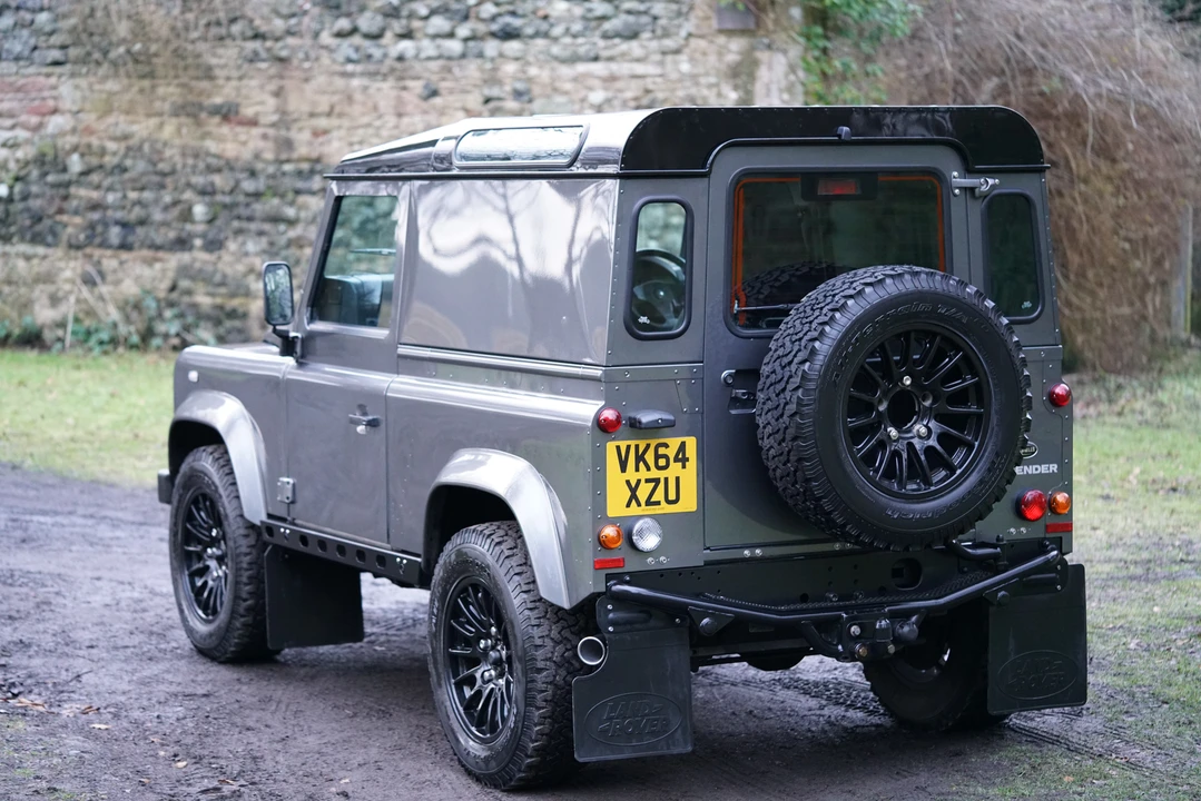 2014 Land Rover Defender 90 - Image 28 of 31