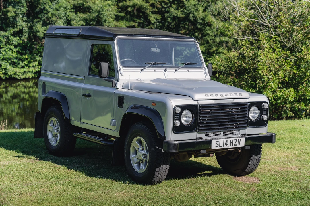 2014 Land Rover Defender 90 - Image 22 of 31