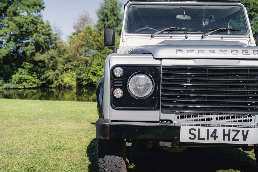 2014 Land Rover Defender 90 - Image 23 of 31