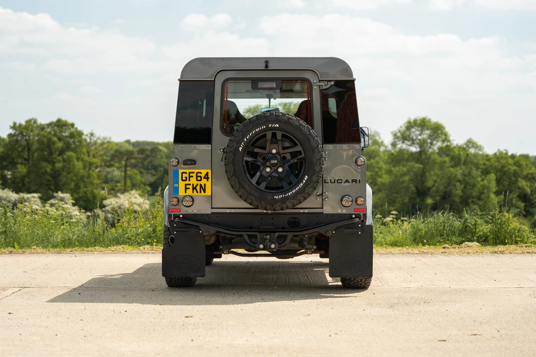 2014 Land Rover Defender 90 - Image 15 of 31