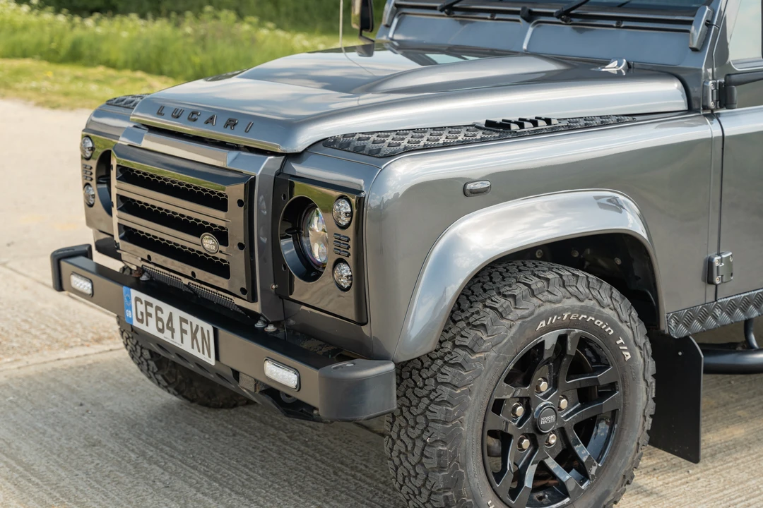 2014 Land Rover Defender 90 - Image 19 of 31