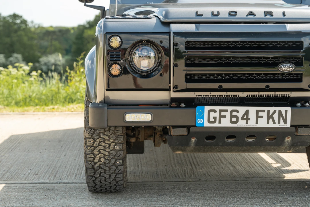2014 Land Rover Defender 90 - Image 24 of 31