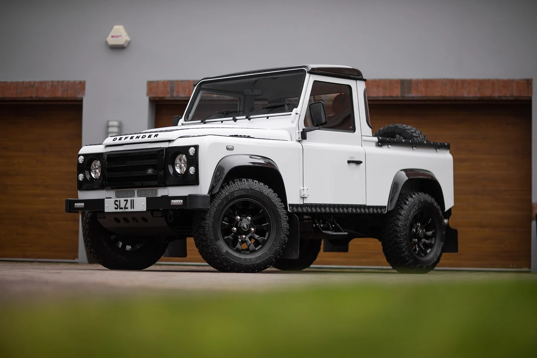2014 Land Rover Defender 90 - Image 22 of 31
