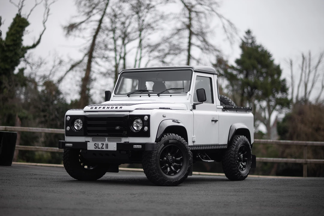 2014 Land Rover Defender 90 - Image 13 of 31