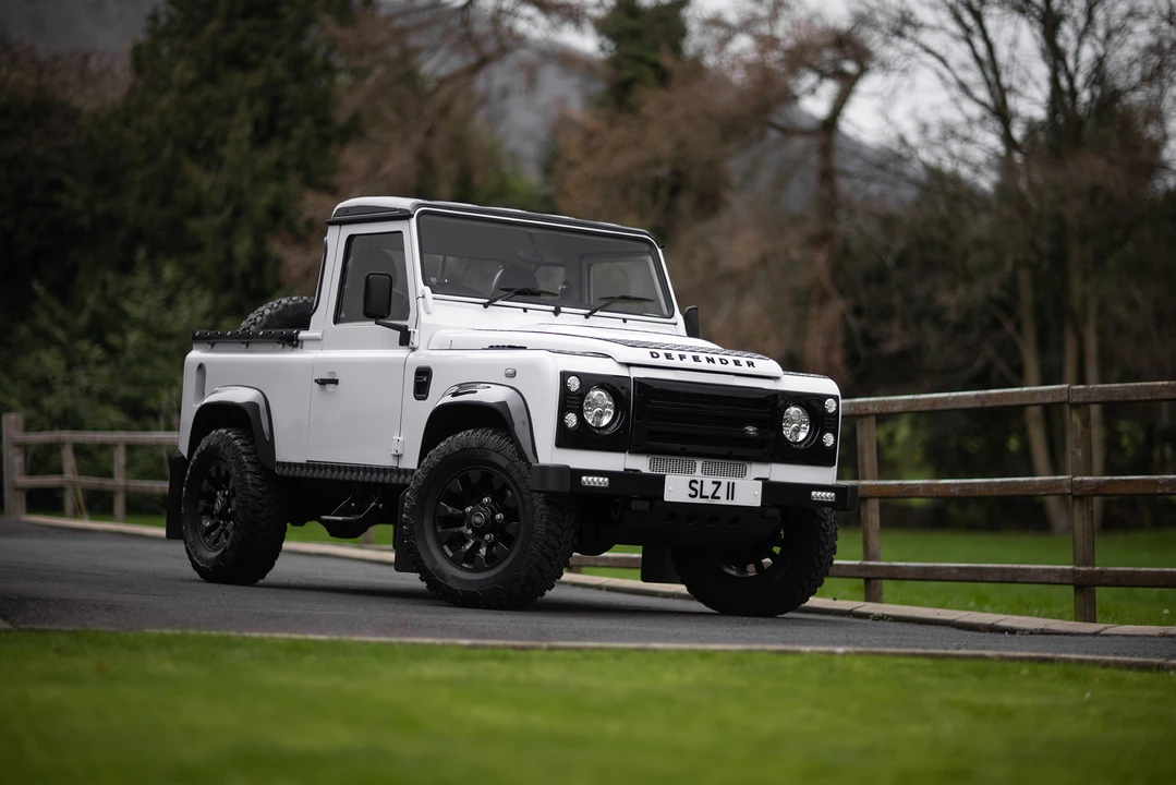 2014 Land Rover Defender 90 - Image 26 of 31
